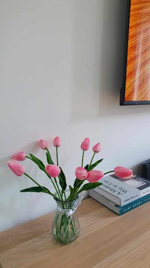 Cheerful 1 Private Room-Ensuite With Free Parking Silverdale  Exterior foto